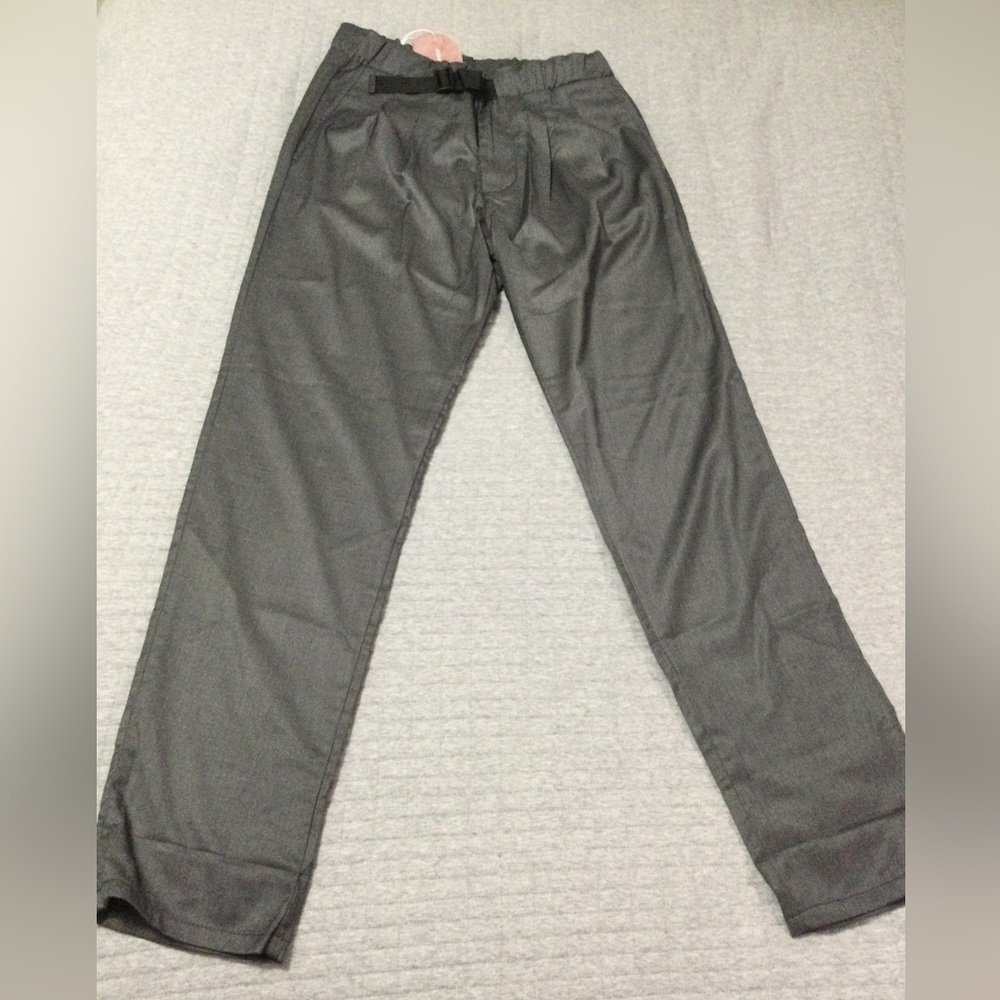 Liu Jo Uomo Sport Womenโs Loose Fit Chino Medium Gray with Belt Size M (32)